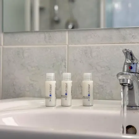 11 Seats Wi-fi 3 Bedrooms 2 Bathrooms Near The Sea