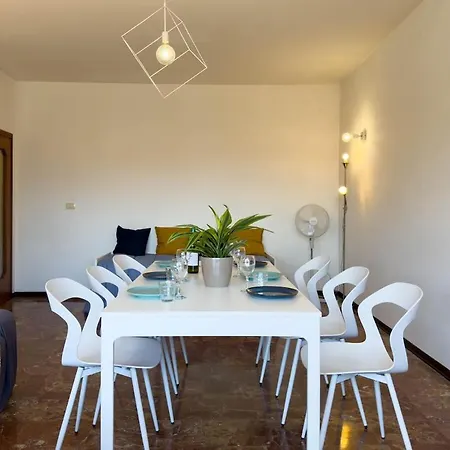 Appartement 11 Seats Wi-fi 3 Bedrooms 2 Bathrooms Near The Sea San Benedetto del Tronto