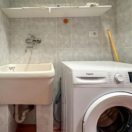10 Seats Wi-fi 3 Bedrooms 2 Bathrooms Near The Sea Апартаменты *