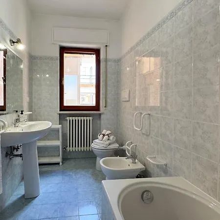 11 Seats Wi-fi 3 Bedrooms 2 Bathrooms Near The Sea サン・ベネデット・デル・トロント